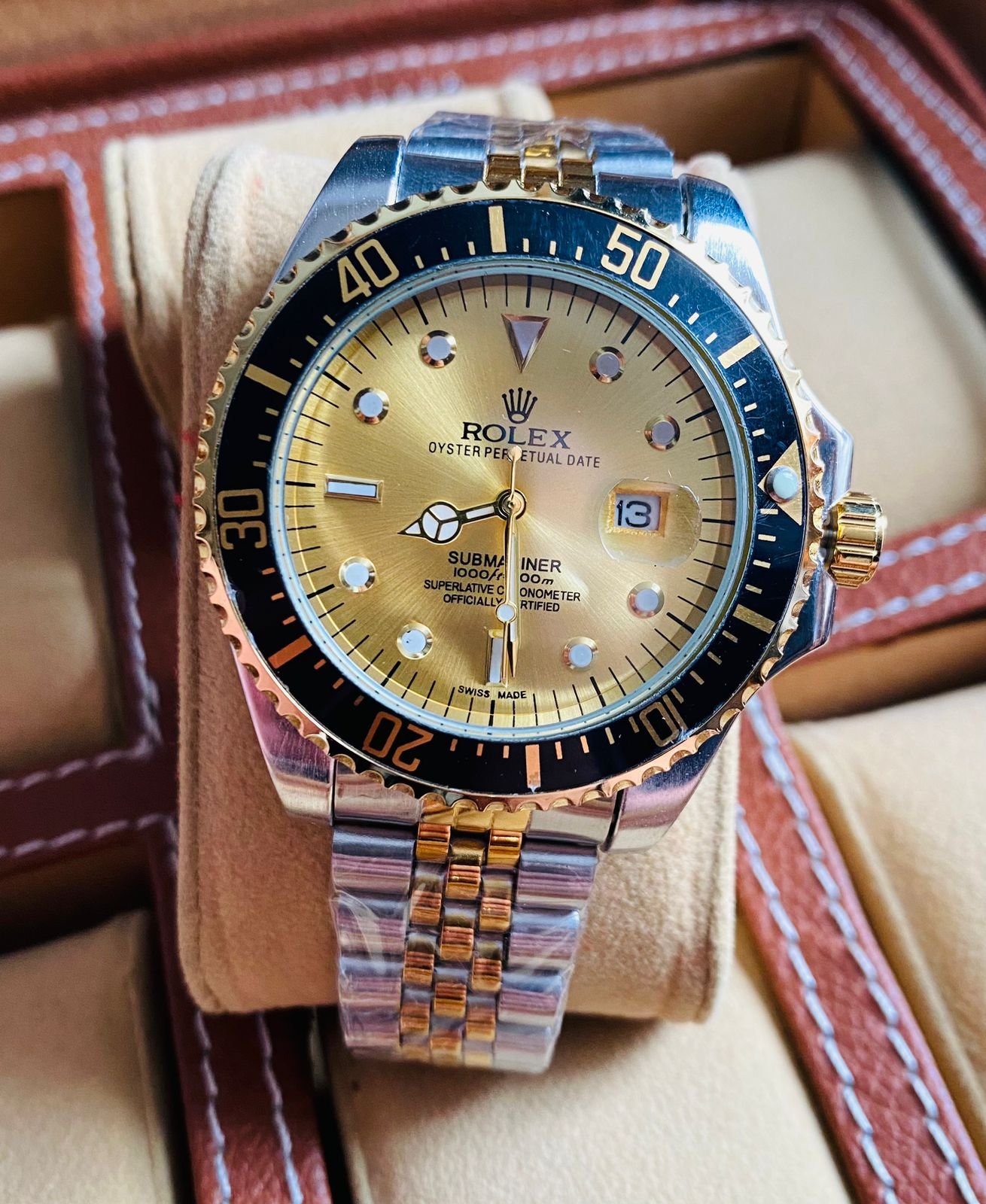 perfume (reloj rolex + gafas + invictus) Perfume (Reloj Rolex + Gafas + Invictus)