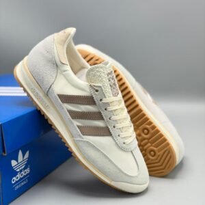 Adidas SL 72